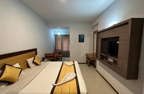 Ooty Hotel | Hotel Preethi Palace