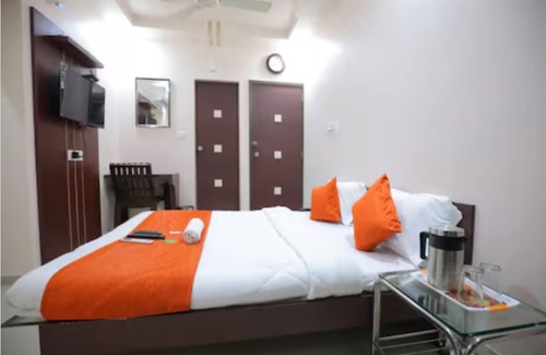 Rajkot Hotel | Hotel Raviraj Palace Rajkot
