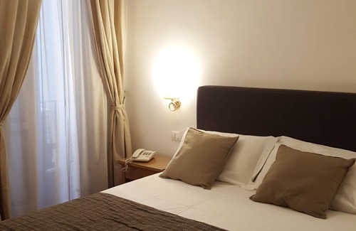 Naples City Centre Hotel | Hotel Real Orto Botanico