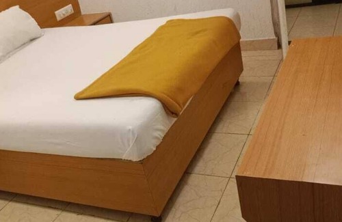 Khar Hotel | Hotel Red Palm