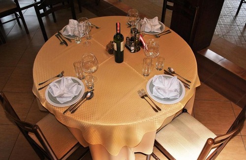 Gjirokaster Hotel | HOTEL RESTORANT VIKTORIA