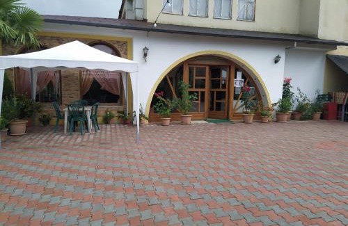 Gjirokaster Hotel | HOTEL RESTORANT VIKTORIA