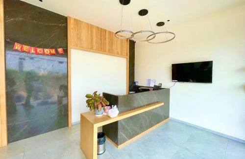 Ujjain Hotel | HOTEL RIDHHI SHREE ! UJJAIN fully-Air-Conditioned hotel at prime location with wifi & Parking availability, Newly constructed and Luxurious Rooms