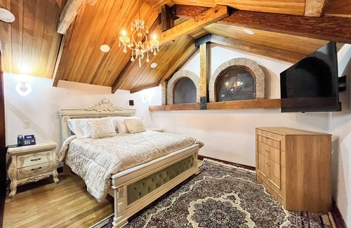 Quito Historic Center Hotel | Hotel & Rooftop King Experience by David