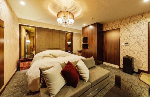 Sanbancho Hotel | Hotel ROSSO 松山
