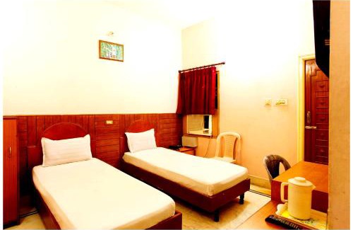 Bhubaneshwar Apartment | Hotel Royal-INN Near Railway Station with Best Price