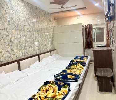Khattalwada Hotel | Hotel Shree dhan Laxmi palace