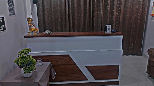New Delhi House | Hotel Starline Residency