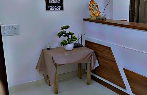 New Delhi House | Hotel Starline Residency