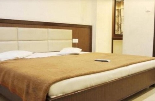 Amritsar Hotel | Hotel Swaran Plaza by WB Inn