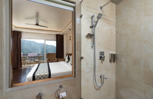 Kasauli Hotel | Hotel The Chabal