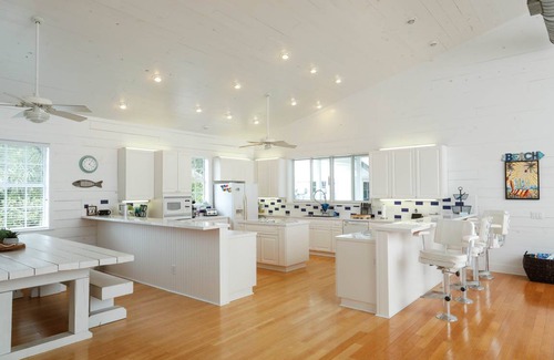 Palm Island Hotel | Hotel ∙ Ultimate 3 bedroom beach house compound with private pool and dock!