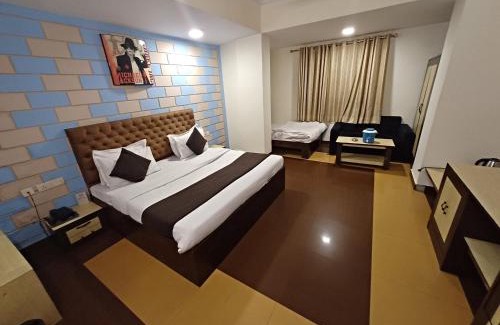 Sindhi Camp Hotel | Hotel V inn Sindhi Camp
