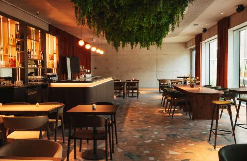 Amsterdam East Hotel | Hotel V Oosterpark by Conscious