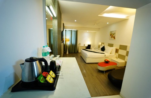Ram Nagar Hotel | HOTEL VIJAY PARKINN Coimbatore