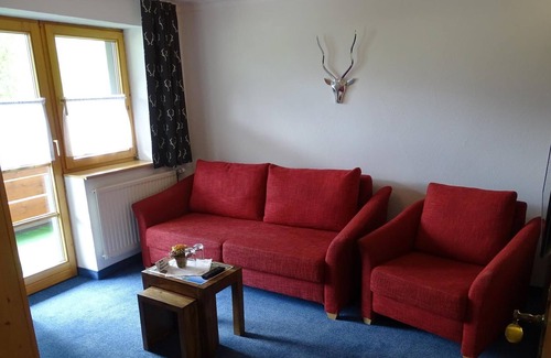 Hirschegg Apartment | HotelApp H - 20m² / 1 room / 4pers./ Balcony - The Berghof