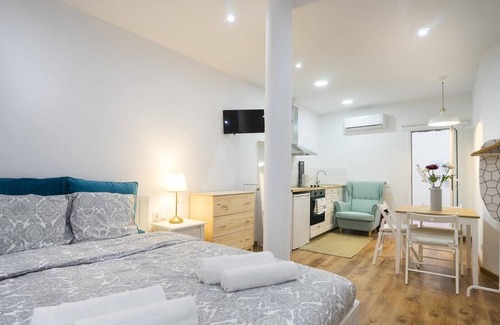 Collblanc y La Torrassa Apartment | Hotelito Boutique Mercat 3