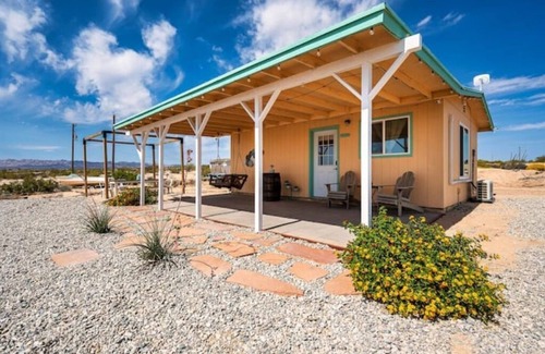 Twentynine Palms Cabin | HotTub & Sunset Views - Relaxing Desert Retreat Near Joshua Tree