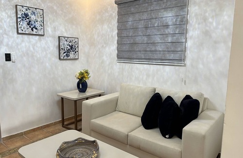 Santiago Province House | House 5 mins from Monument with free parking