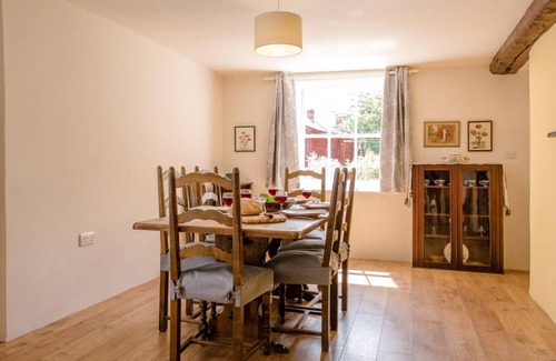 Bramfield House | House ∙ 3 bedrooms ∙ 5 guests