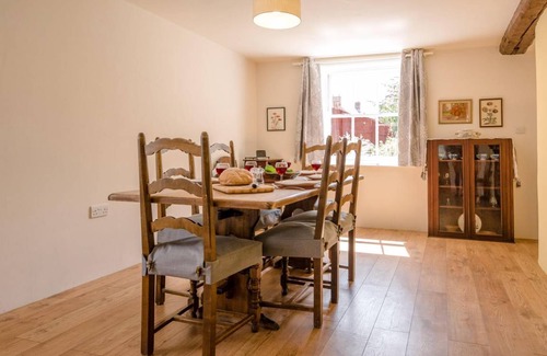 Bramfield House | House ∙ 3 bedrooms ∙ 5 guests