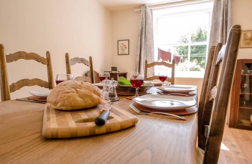 Bramfield House | House ∙ 3 bedrooms ∙ 5 guests