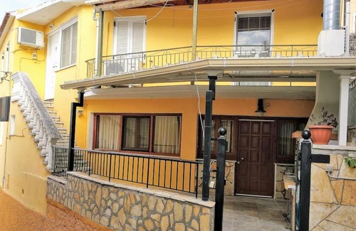 Petaleia Apartment | House Grigoris Tsigros
