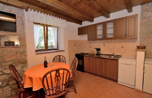 Lasici House | House Mariano (70272-K1) - Lasici