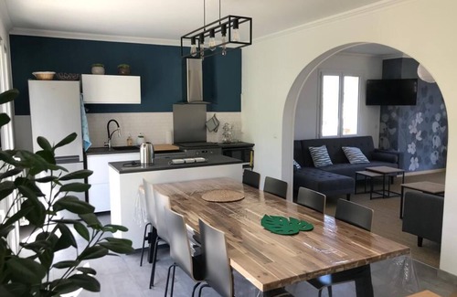 Louannec House | House of Pen ar Garen: 200m² facing the sea and the bay of Perros-Guirec