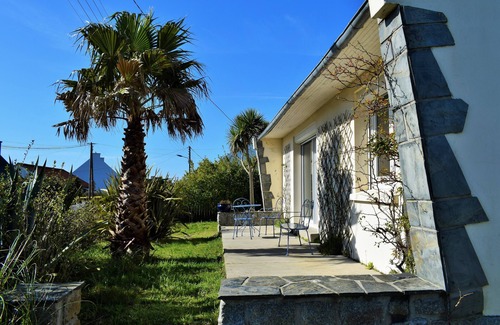 Cleder House | House on the dune, direct access to the beach (100m) and sea view
