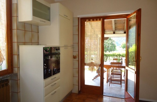 Anfo House | House with large terrace and garden, 4 pers, 200m to the lake/beach