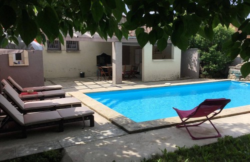 Mouries Ski Chalet | House with pool, Mouries Alpilles Provence 6 persons