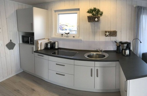 Grossenbrode Apartment | Houseboat Comfortable Vacation Home