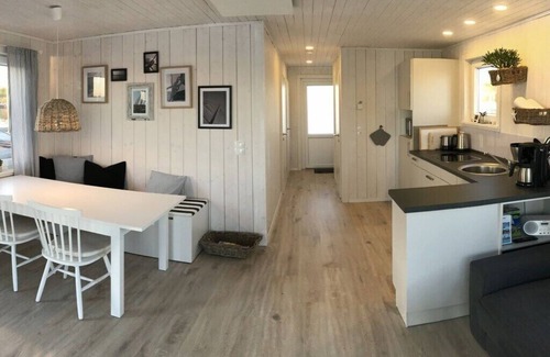 Grossenbrode Apartment | Houseboat Comfortable Vacation Home
