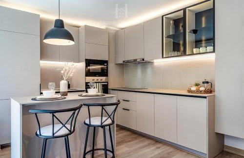 Apoquindo Apartment | HT Calido Departamento con Estacionamiento