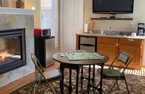 Ozone Apartment | Humming Bird Hideaway