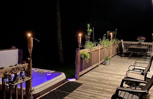 Ozone Apartment | Humming Bird Hideaway