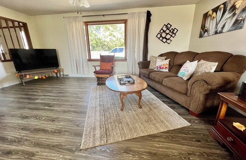 Spink County House | Hunting Lodge Outside of Redfield, SD