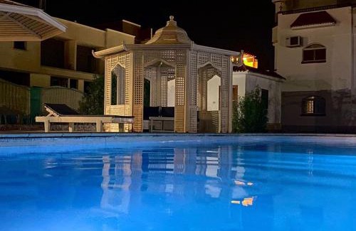 Village Road Ski Chalet | Hurghada-Magawish Studio 2