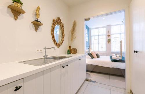 Historical Center Bruges House | Huswell - Stylish studio in the heart of Bruges