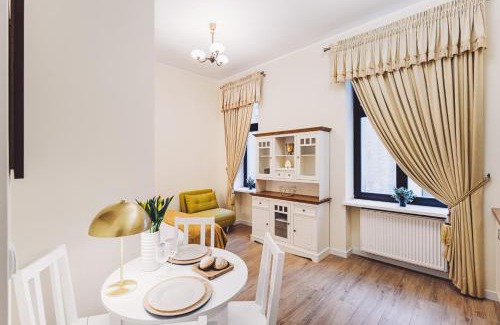 Stare Miasto Apartment | hvile 15A- Hvile Stay