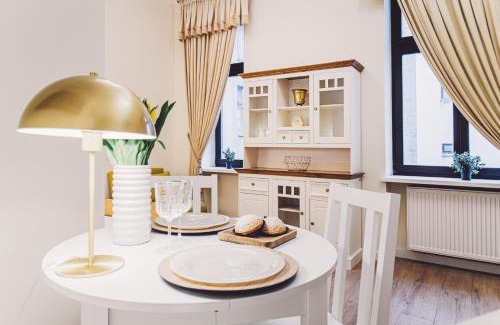 Stare Miasto Apartment | hvile 15A- Hvile Stay