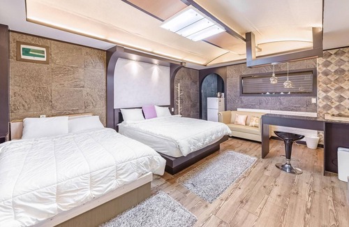 Hwacheon House | Hwacheon Sky Valley Pension