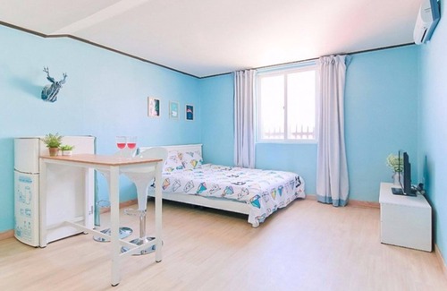 Hwaseong House | Hwaseong Badateuriyagi Pension