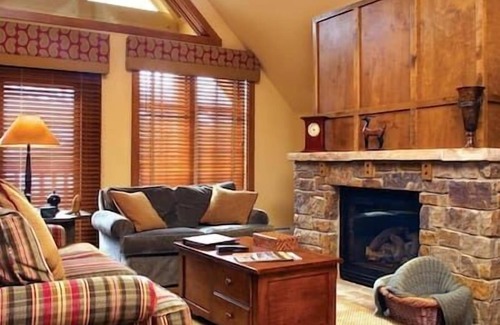 Historic District Resort | Hyatt Main Street Station Resort, Hot Tub, Pool, Fireplace