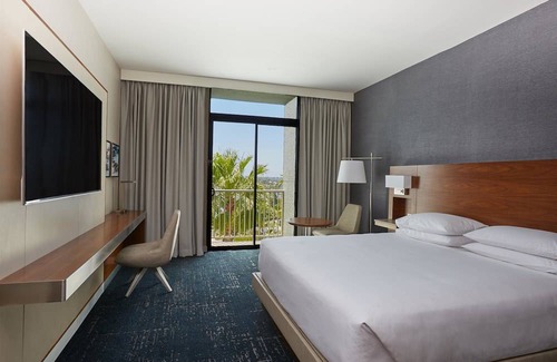 Airport Area Hotel | Hyatt Regency John Wayne Airport Newport Beach