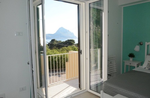 Macari Bed & Breakfast | I colori del mare