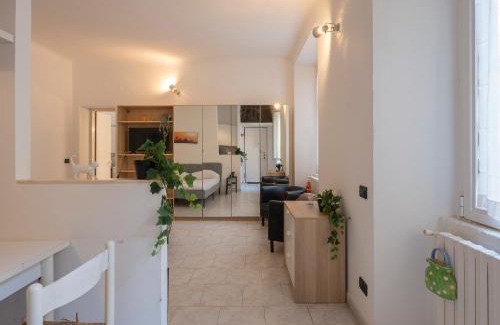 Tricolore Apartment | I Host Apartment - Premuda 17
