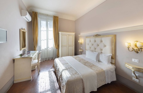Sant' Ambrogio Bed & Breakfast | I Quattro Poeti