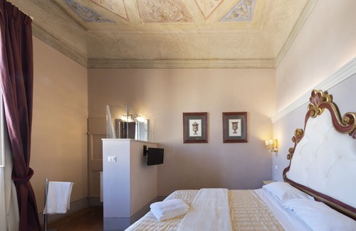 Sant' Ambrogio Bed & Breakfast | I Quattro Poeti